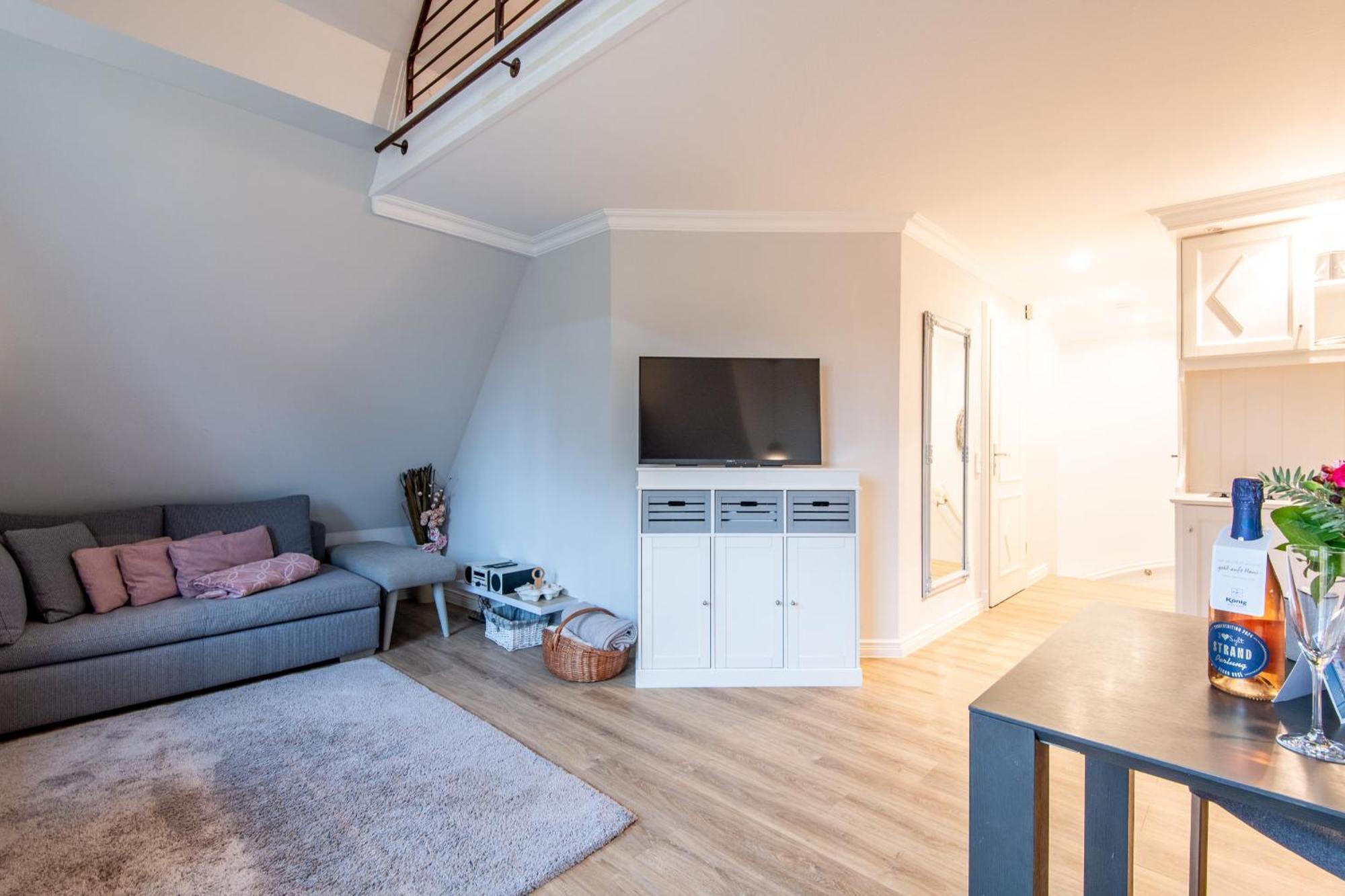 Juliane - Galeriesuite Apartment *